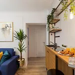 Eclectic 3 Bedroom Calea Victoriei By Urbanesq Apartman
