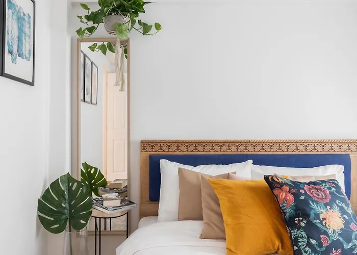 شقة Eclectic 3 Bedroom Calea Victoriei By Urbanesq بوخارست