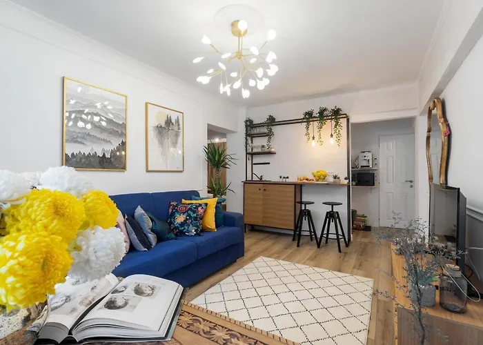 Eclectic 3 Bedroom Calea Victoriei By Urbanesq Apartman *