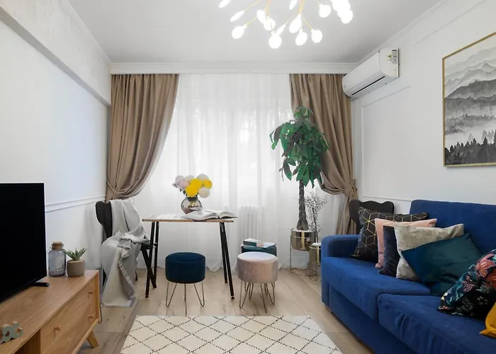 Eclectic 3 Bedroom Calea Victoriei By Urbanesq